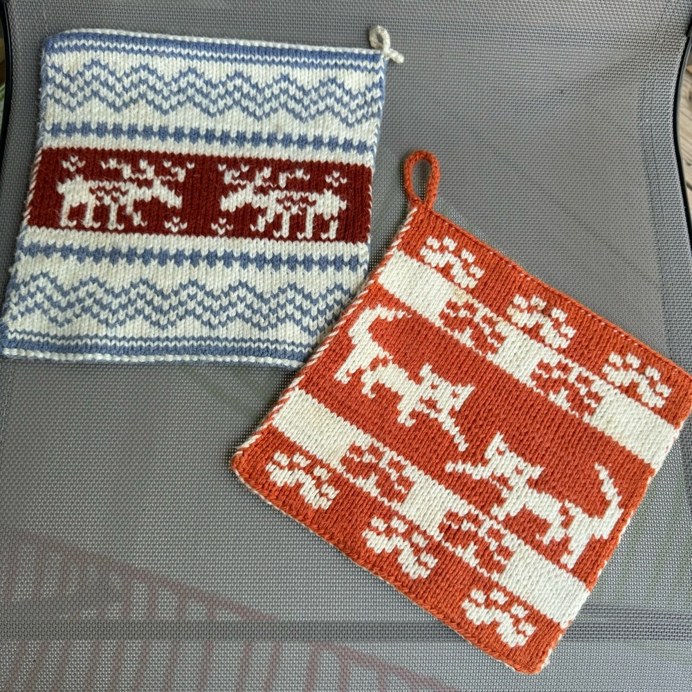 Vintage Handmade Crochet Pot Holders Kitchen Helpers, Raindeer & Cats, Set Of 2